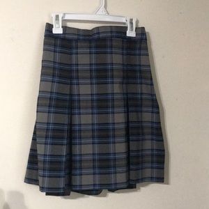 Double pleated checkered skirt size 10g